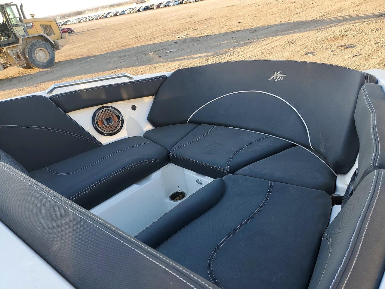 2019 Mastercraft XT22-Inboard Engine