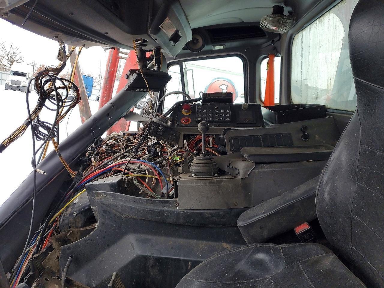 2019 Peterbilt 520