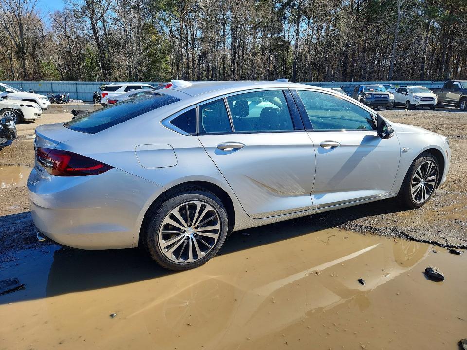 2018 Buick Regal Essence