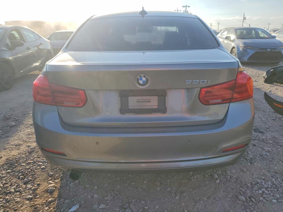 2016 BMW 320 i