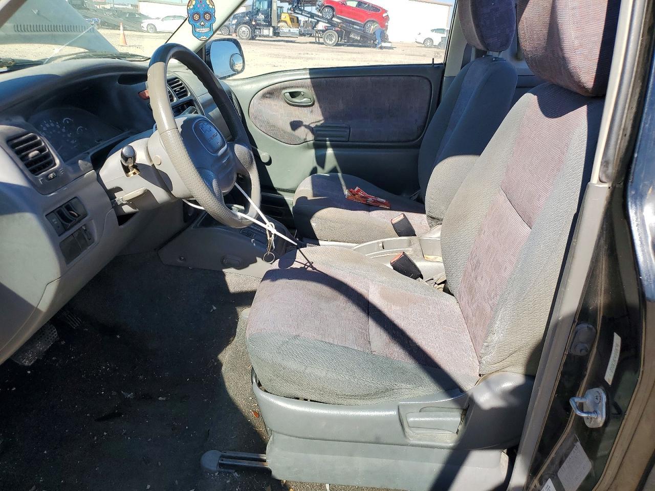 2000 Chevrolet Tracker