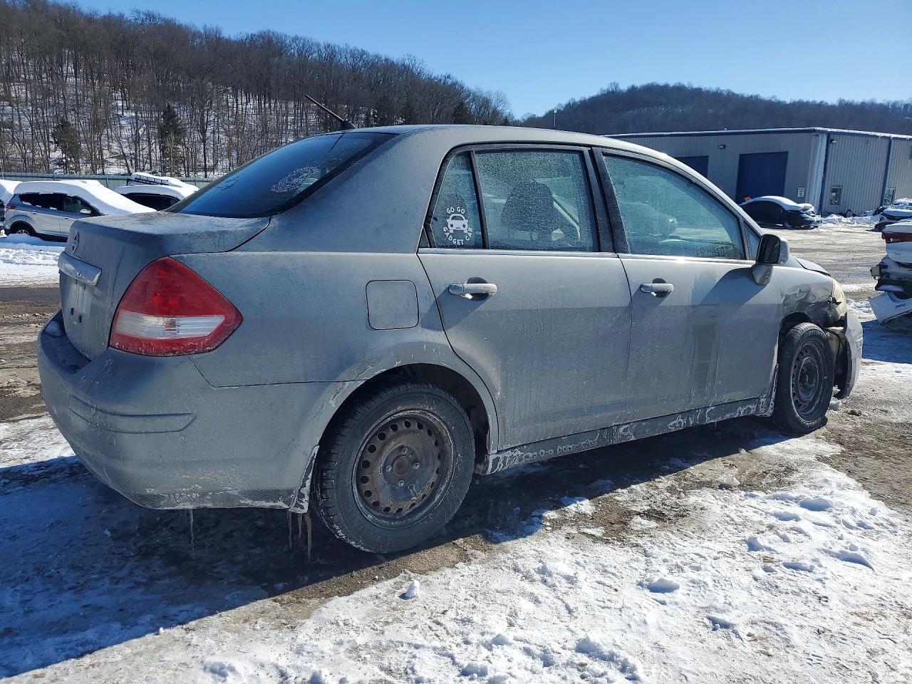 2008 Nissan Versa s