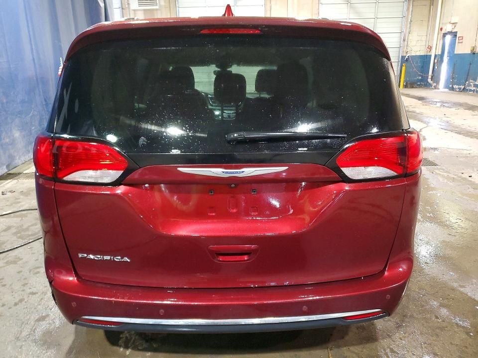 2018 Chrysler Pacifica Touring l