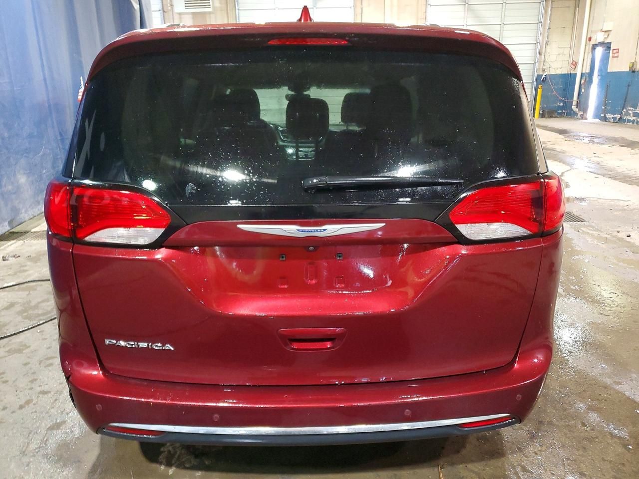 2018 Chrysler Pacifica Touring l