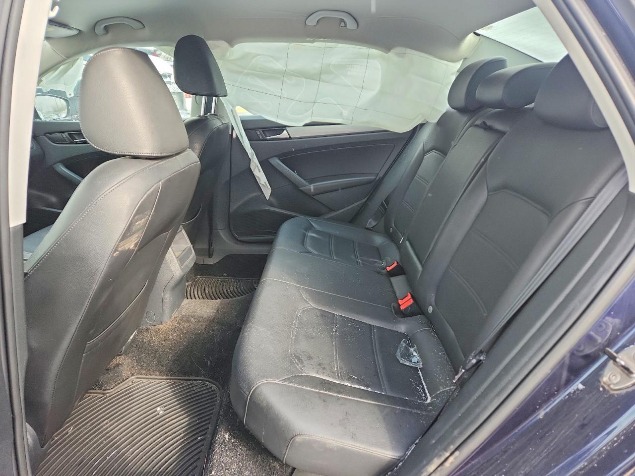 2014 Volkswagen Passat s