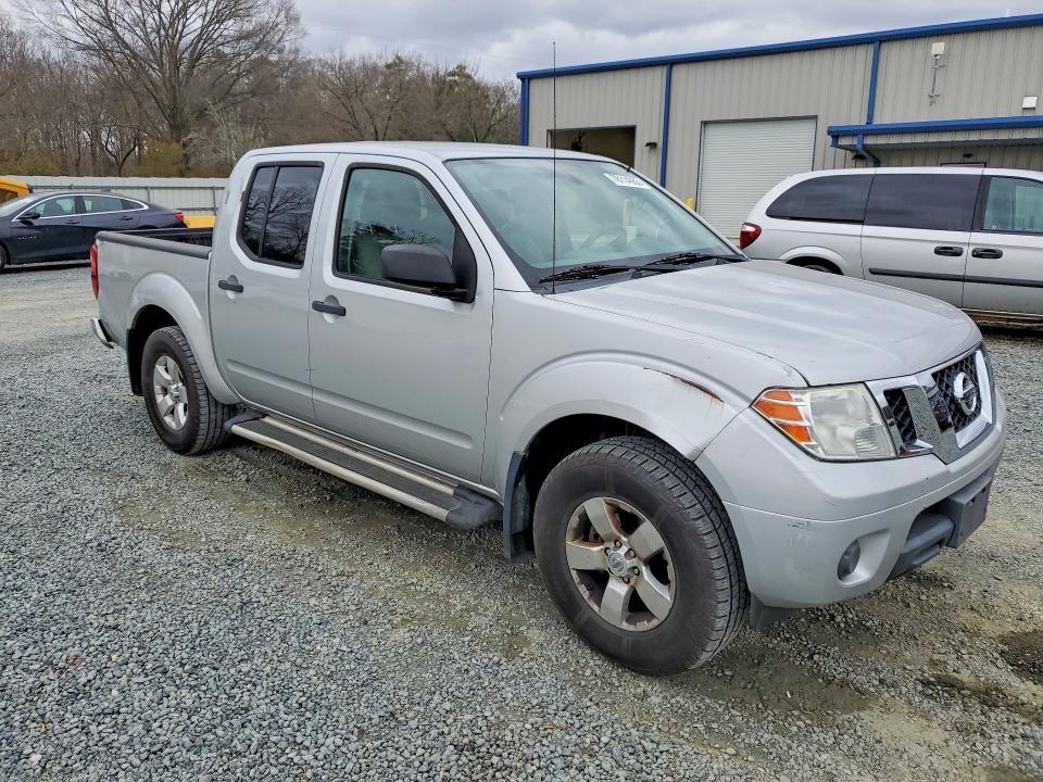 2012 Nissan Frontier s