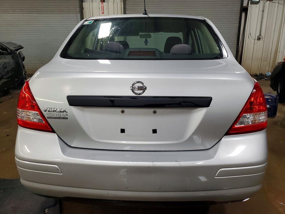 2009 Nissan Versa s