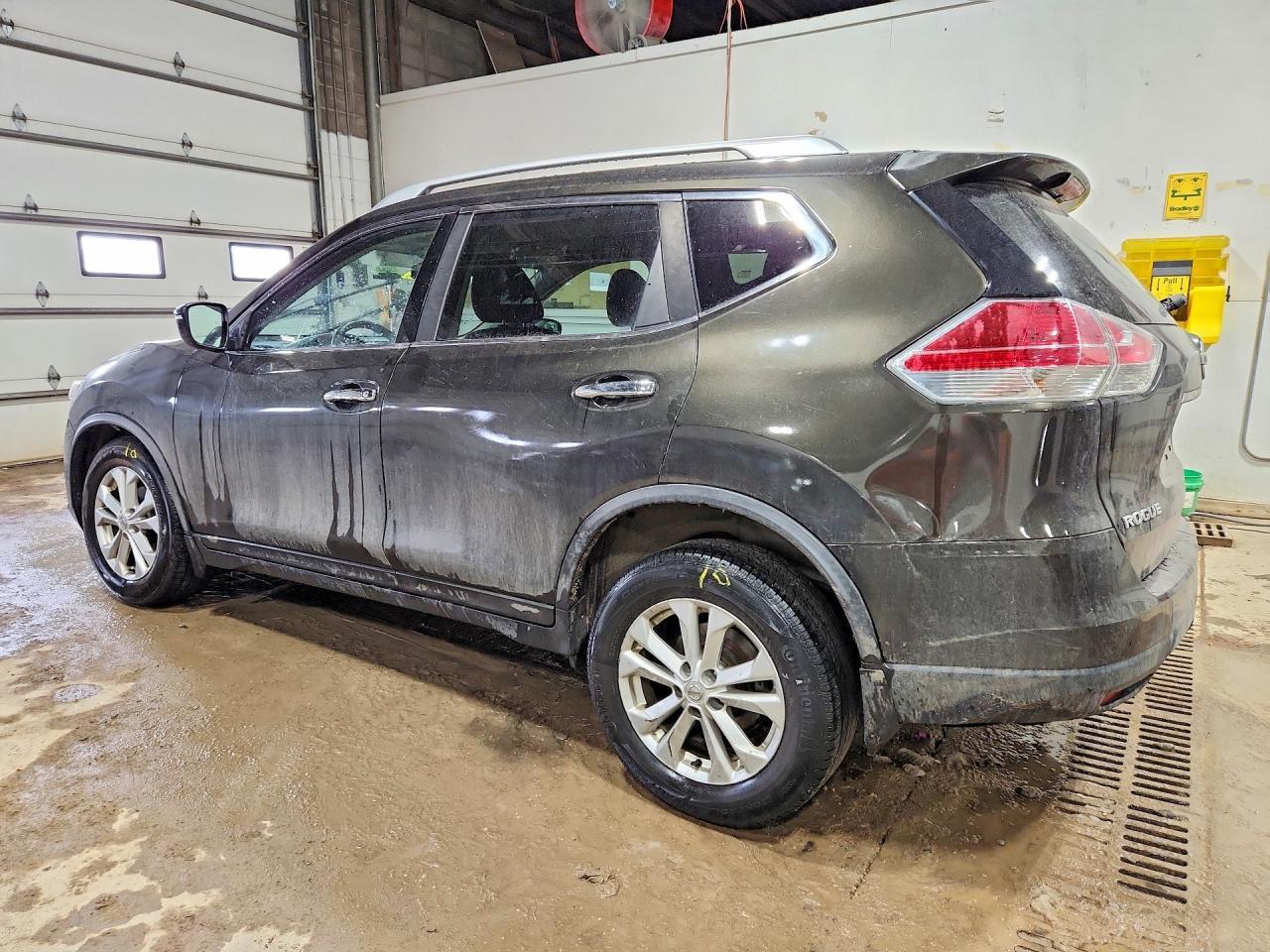 2016 Nissan Rogue sv