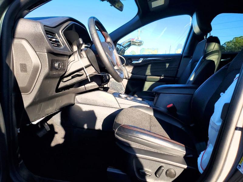 2025 Ford Escape st Line