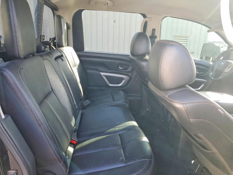 2017 Nissan Titan SL