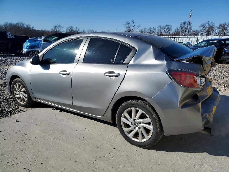 2013 Mazda 3 I