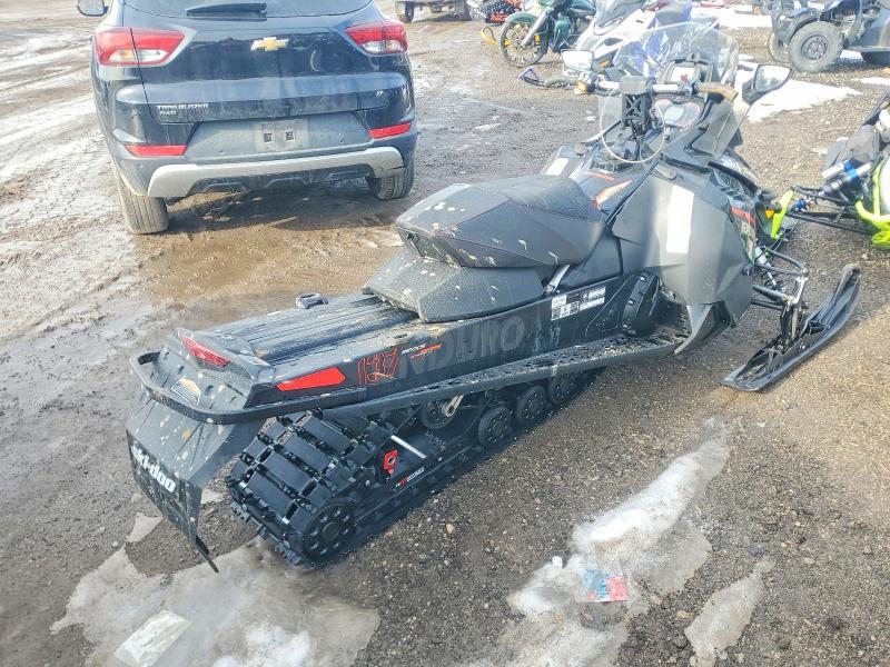 2017 Skidoo Renegade