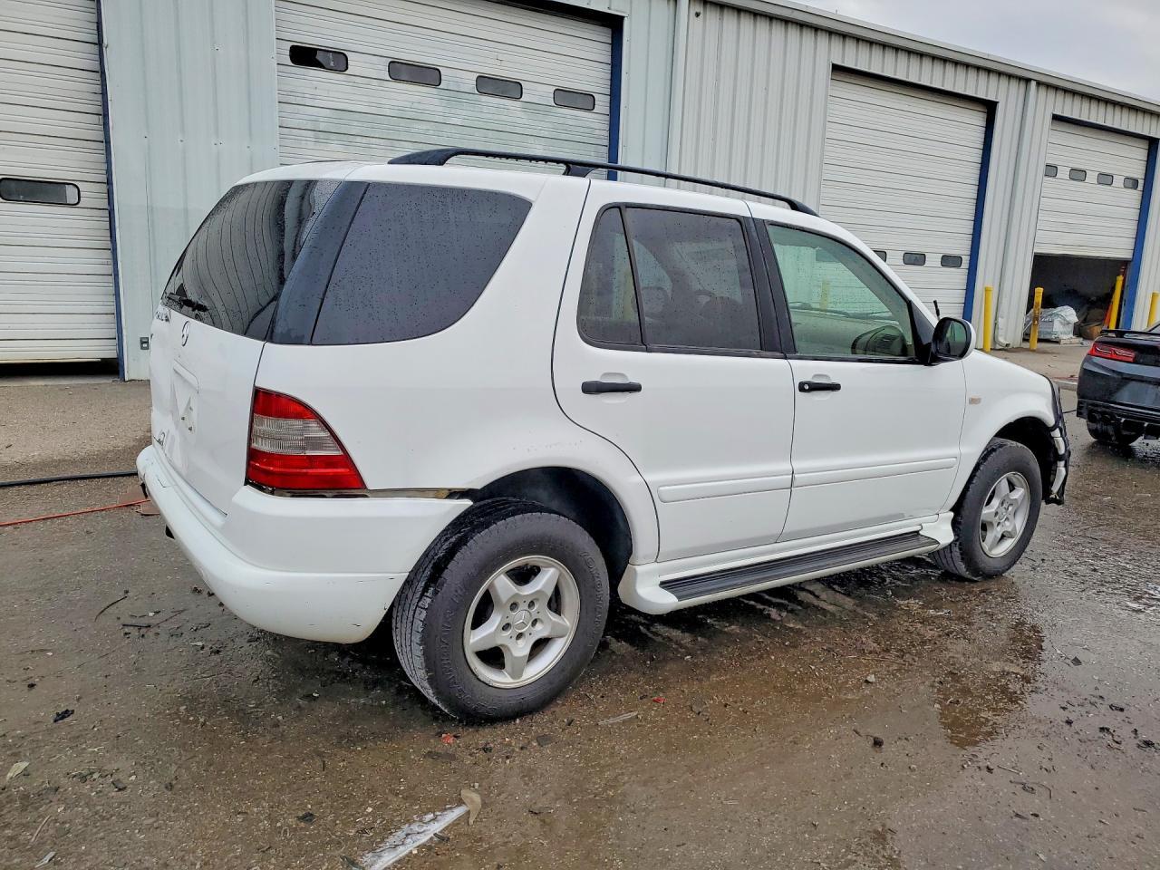 2000 Mercedes-Benz Ml 320
