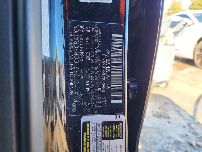 2019 KIA Cadenza Luxury