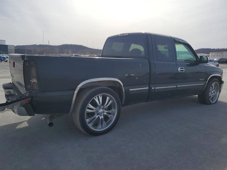 1999 Chevrolet Silverado C1500