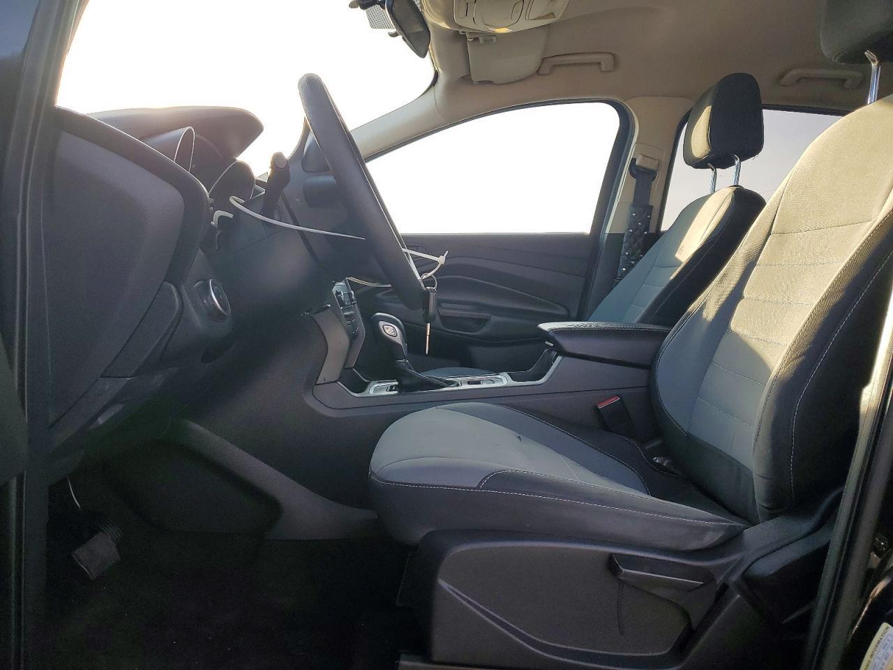 2017 Ford Escape s