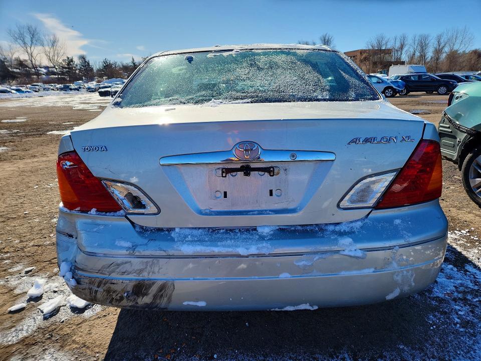 2000 Toyota Avalon xl