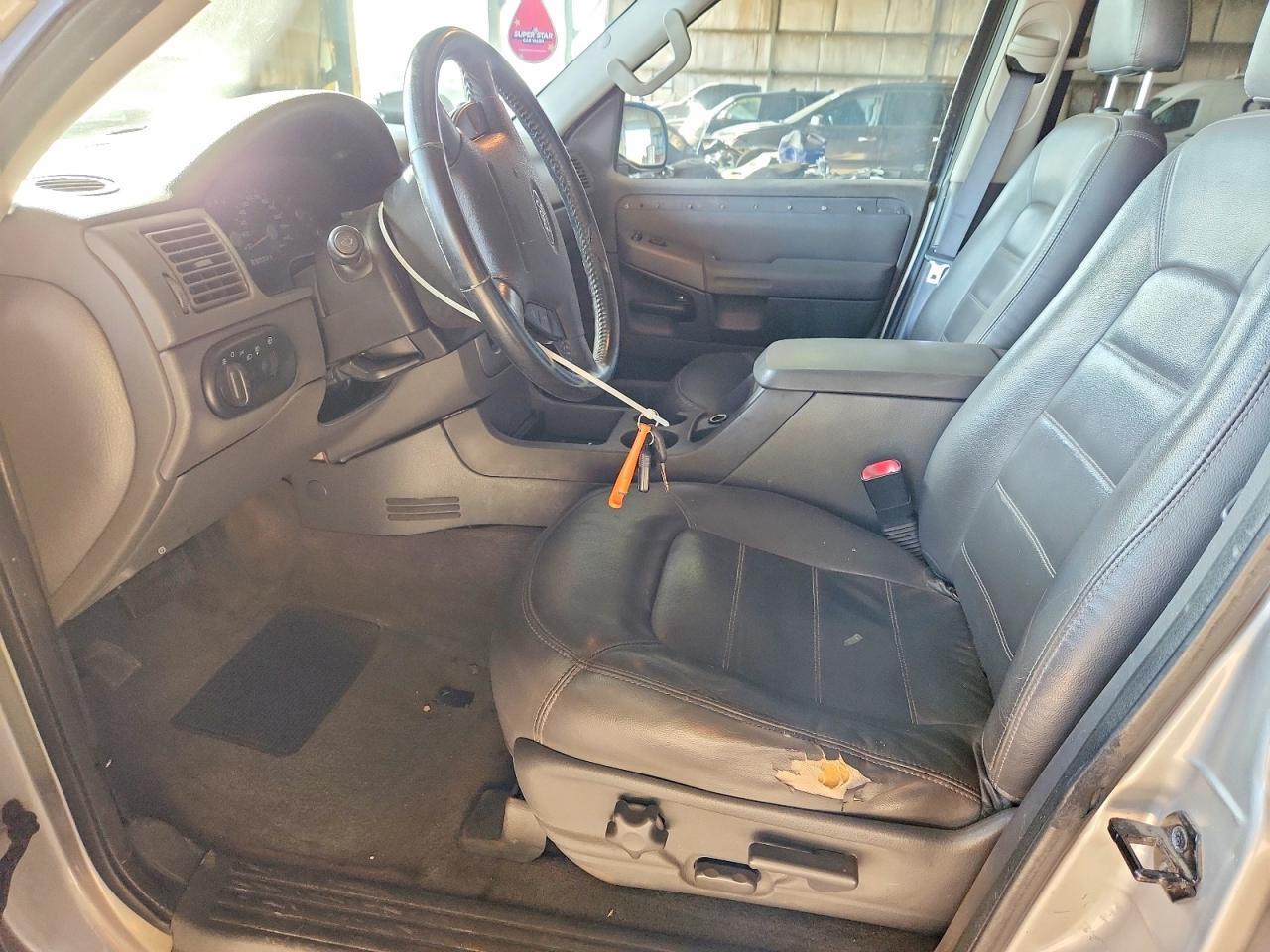 2003 Ford Explorer xlt