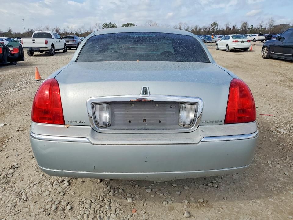 2007 Lincoln Town car Signature
