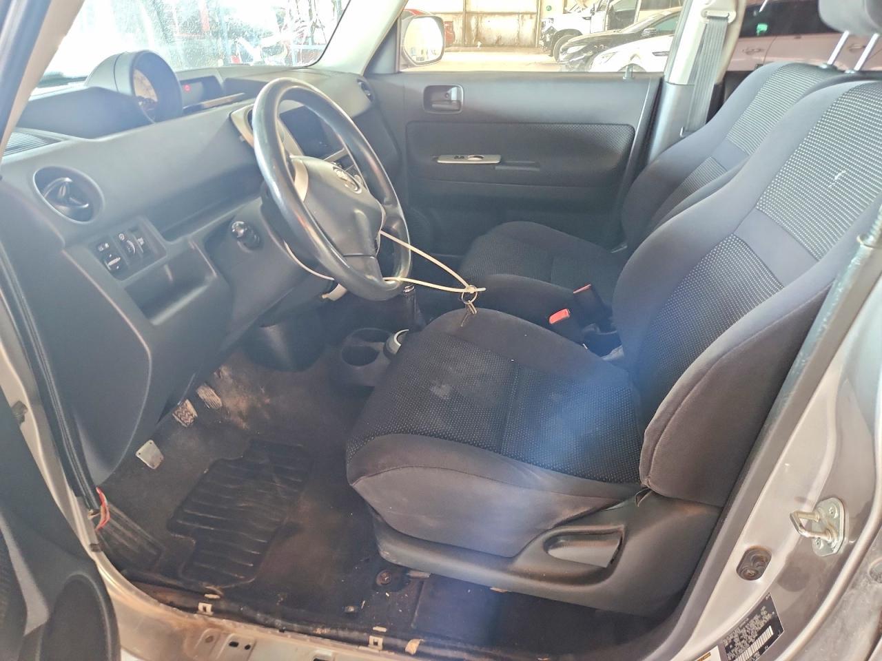 2005 Scion Scion