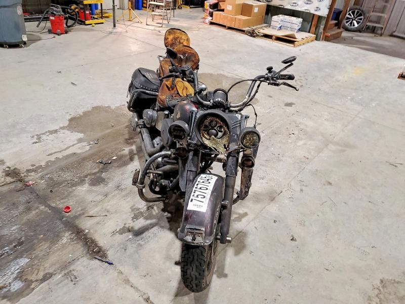 2004 Harley-Davidson Flstc