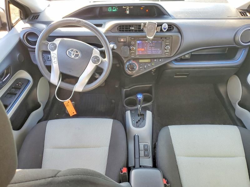 2013 Toyota Prius c
