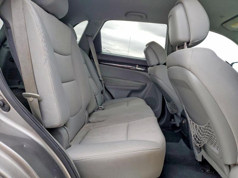 2011 KIA Sorento lx