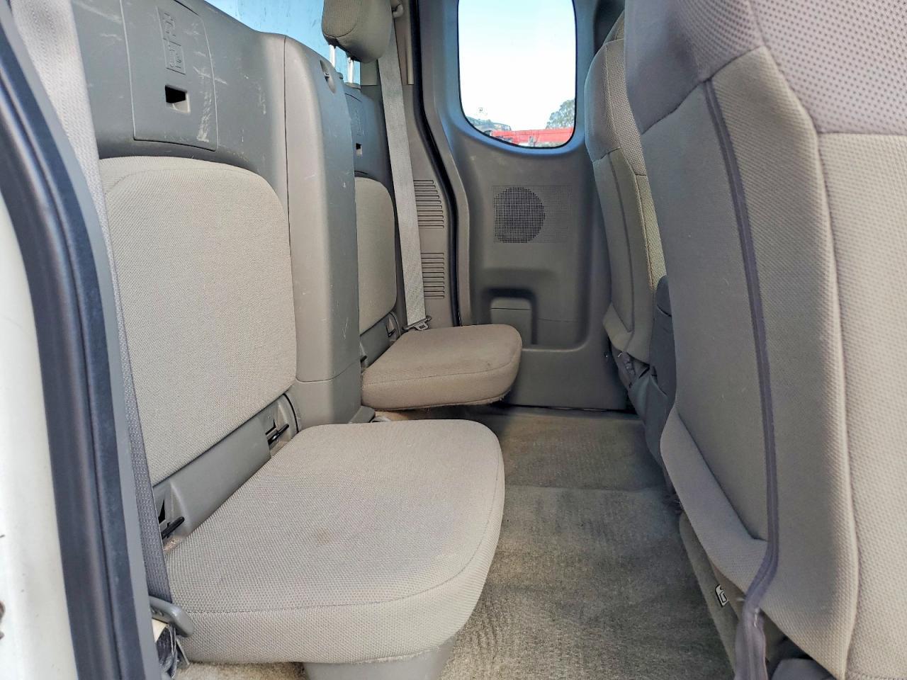 2015 Nissan Frontier S