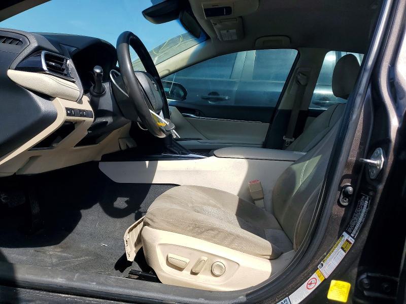 2018 Toyota Camry le