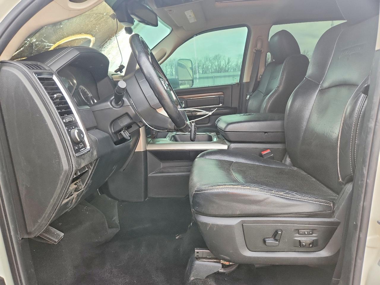 2016 Dodge 3500 Laramie
