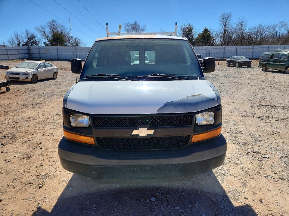 2009 Chev Express G2500
