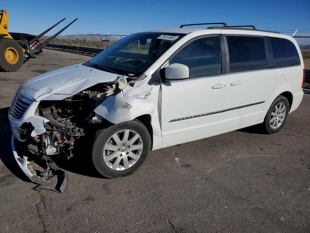 2016 Chrysler Town & Country Touring