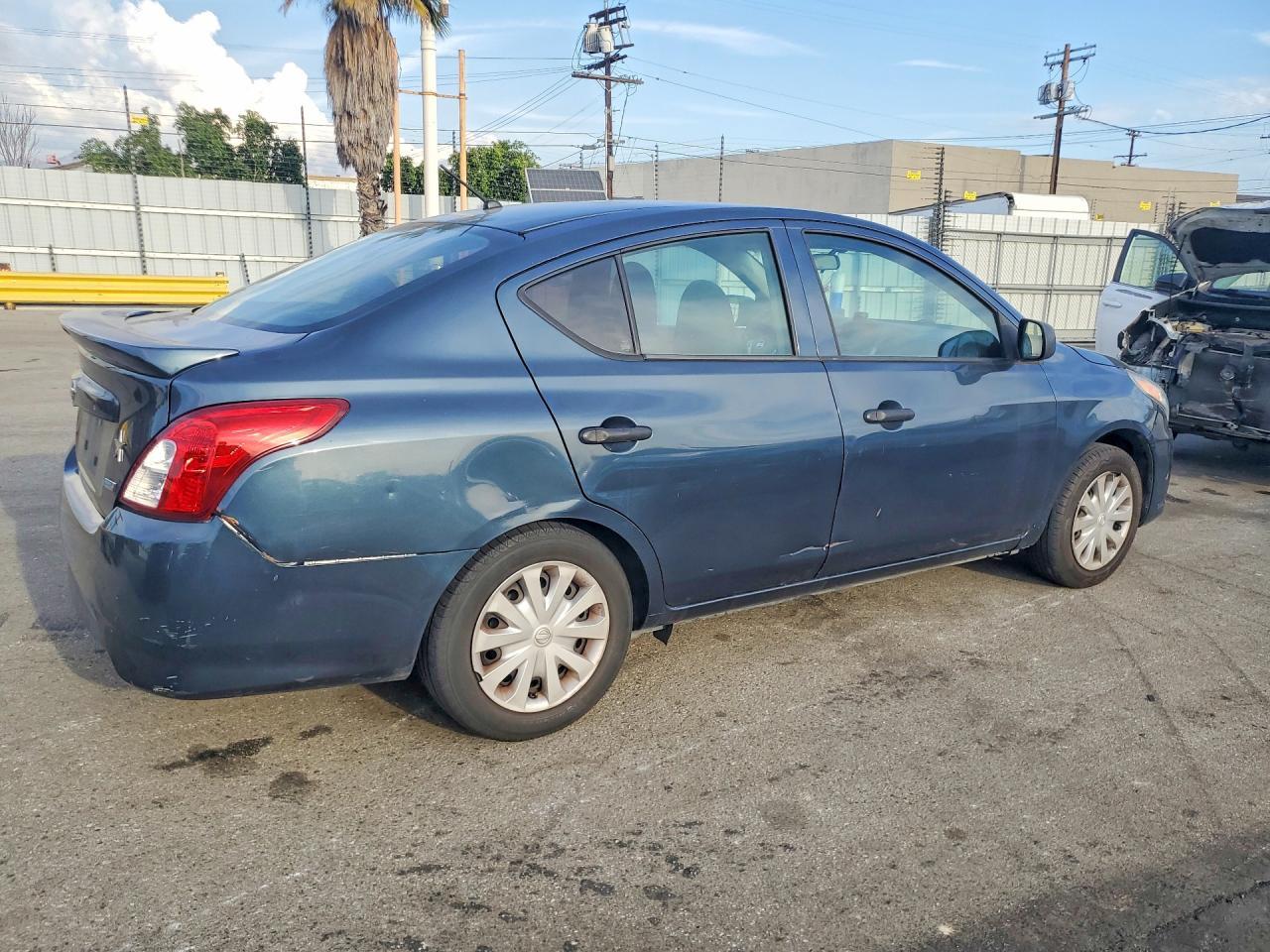 2015 Nissan Versa s
