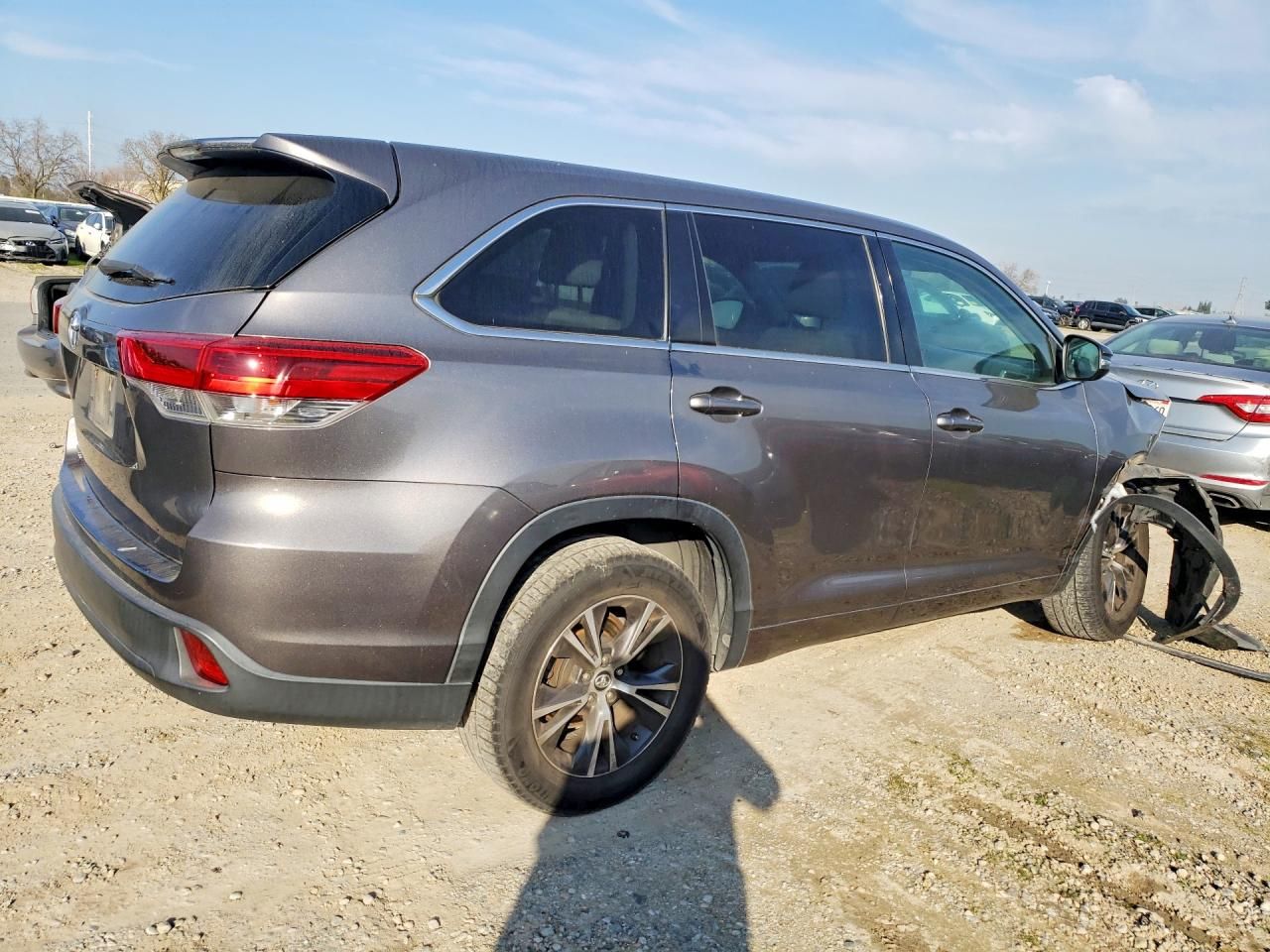 2017 Toyota Highlander le