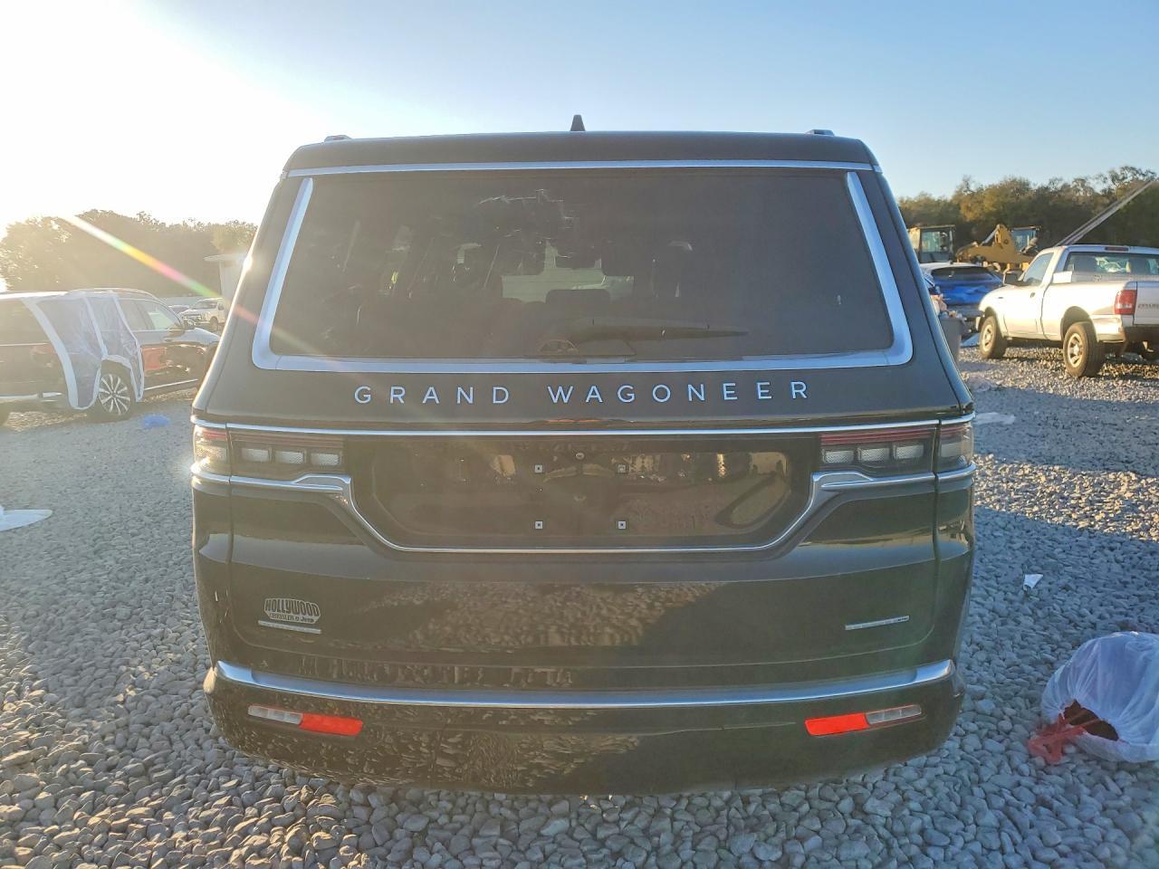 2022 Jeep Grand Wagoneer Series ii