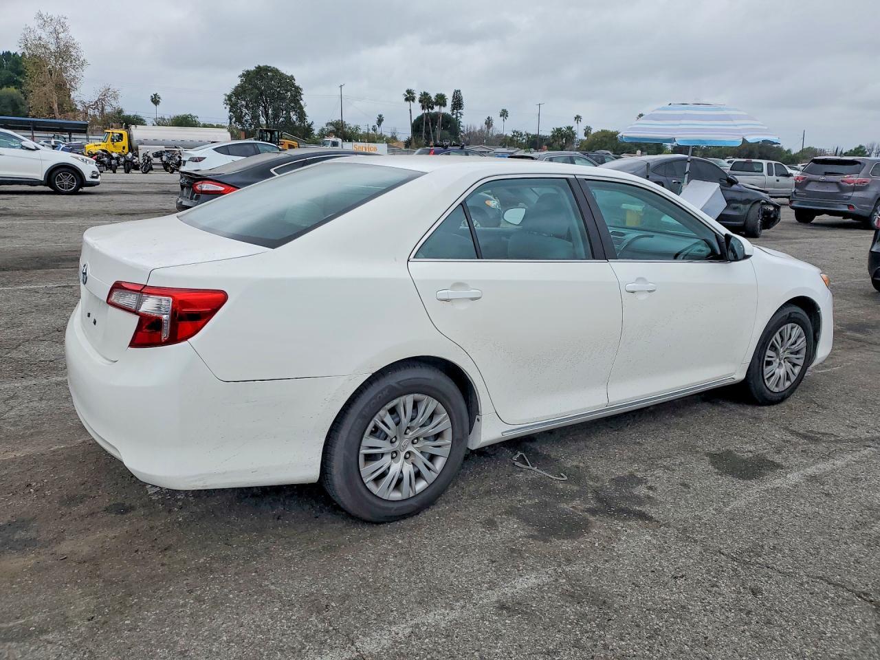 2014 Toyota Camry l