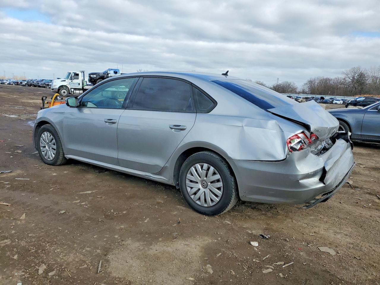 2014 Volkswagen Passat s