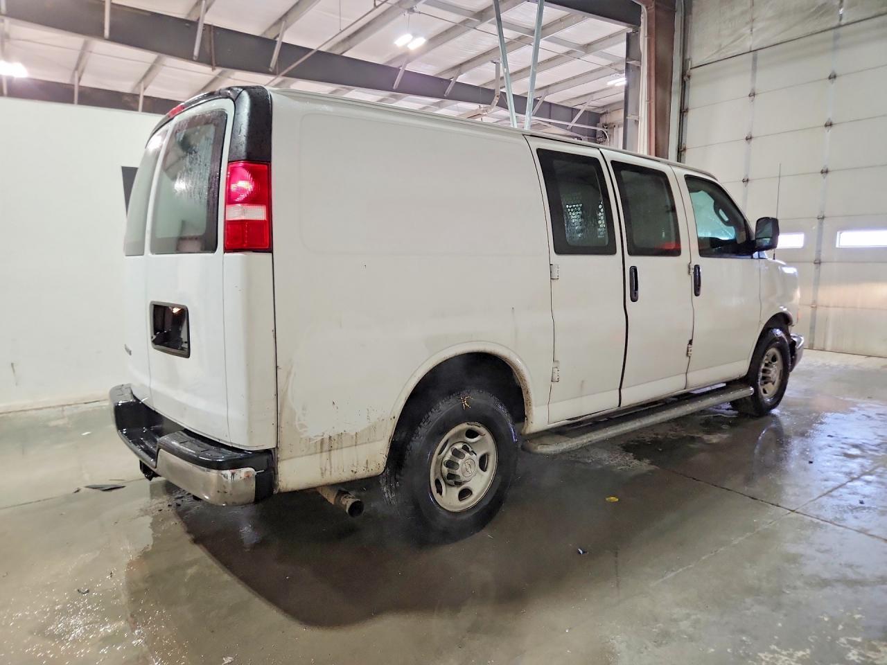 2019 Chevrolet Express 2500 Delivery Van