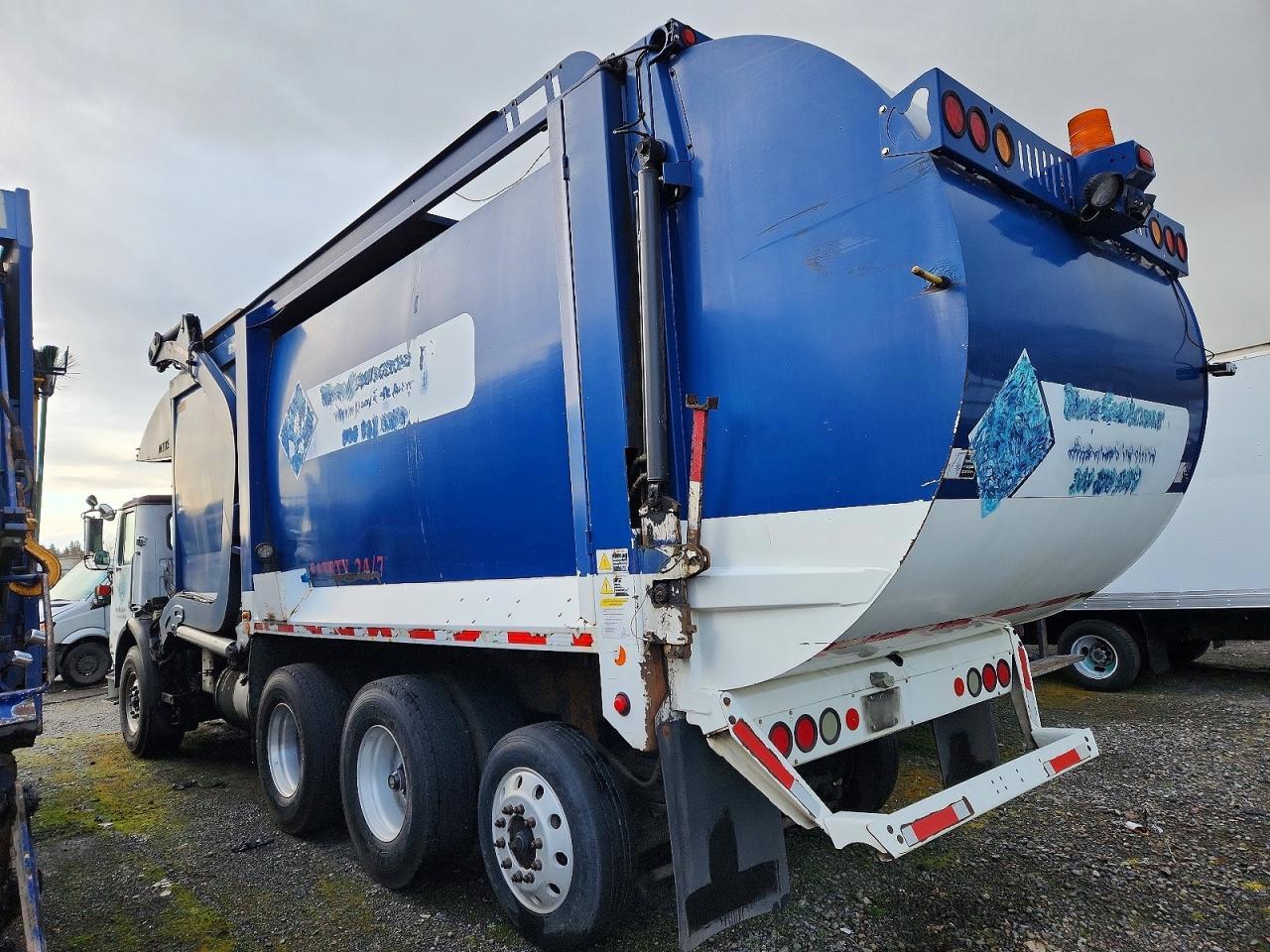 2008 Autocar Llc 2008 Autocar Xpeditor Refuse Truck