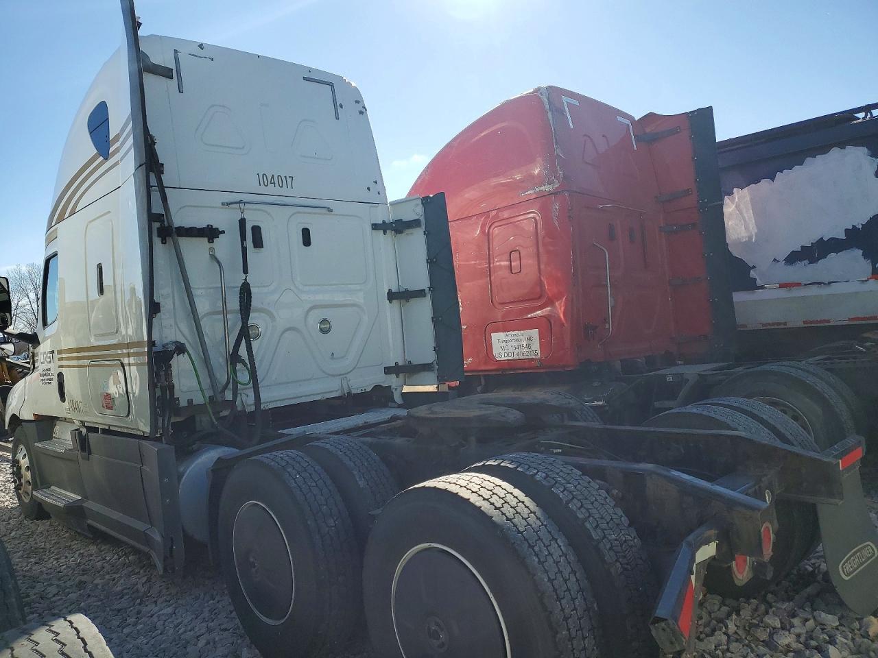 2020 Freightliner Cascadia 126 Semi Truck