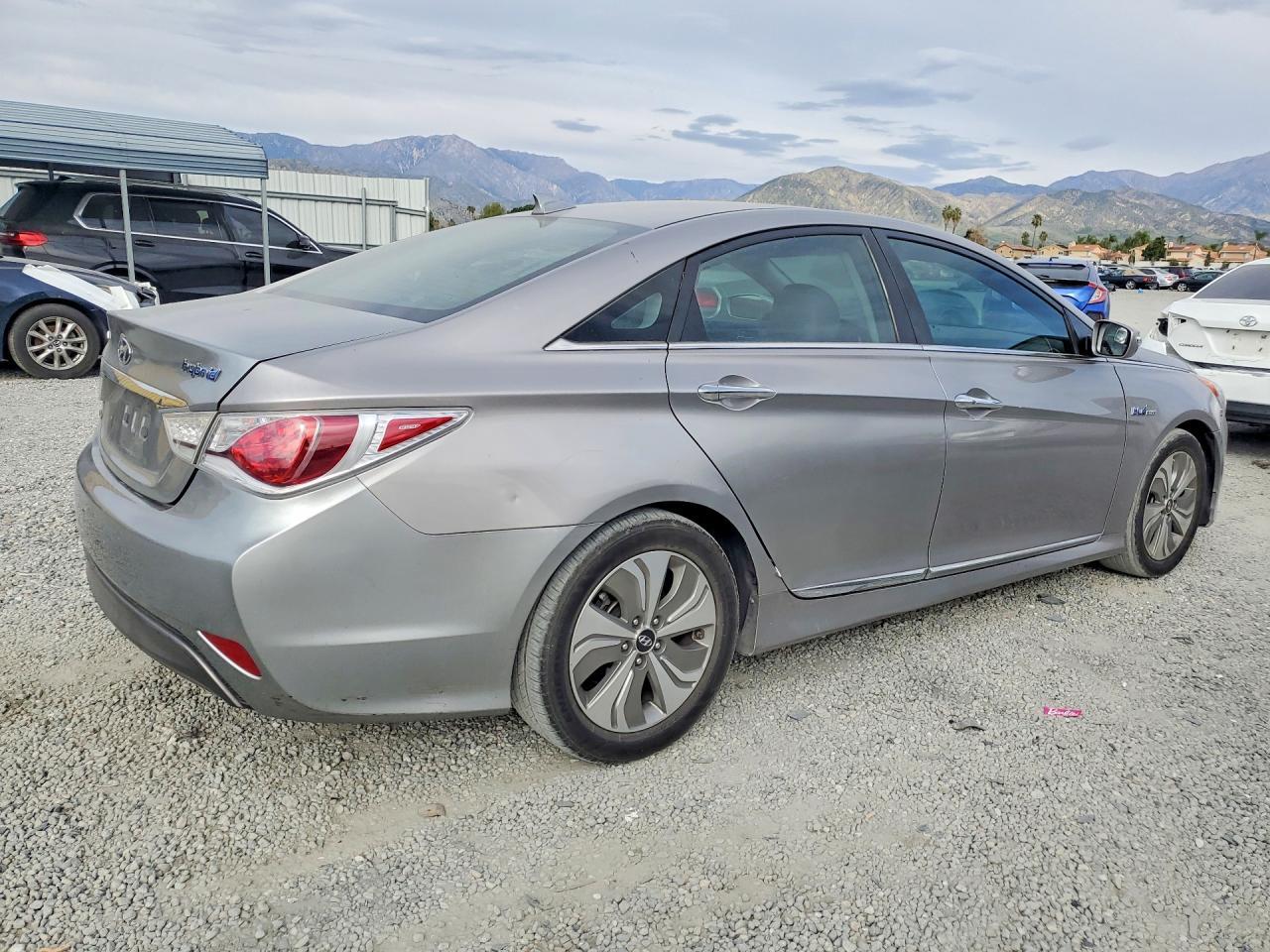 2013 Hyundai Sonata Hybrid