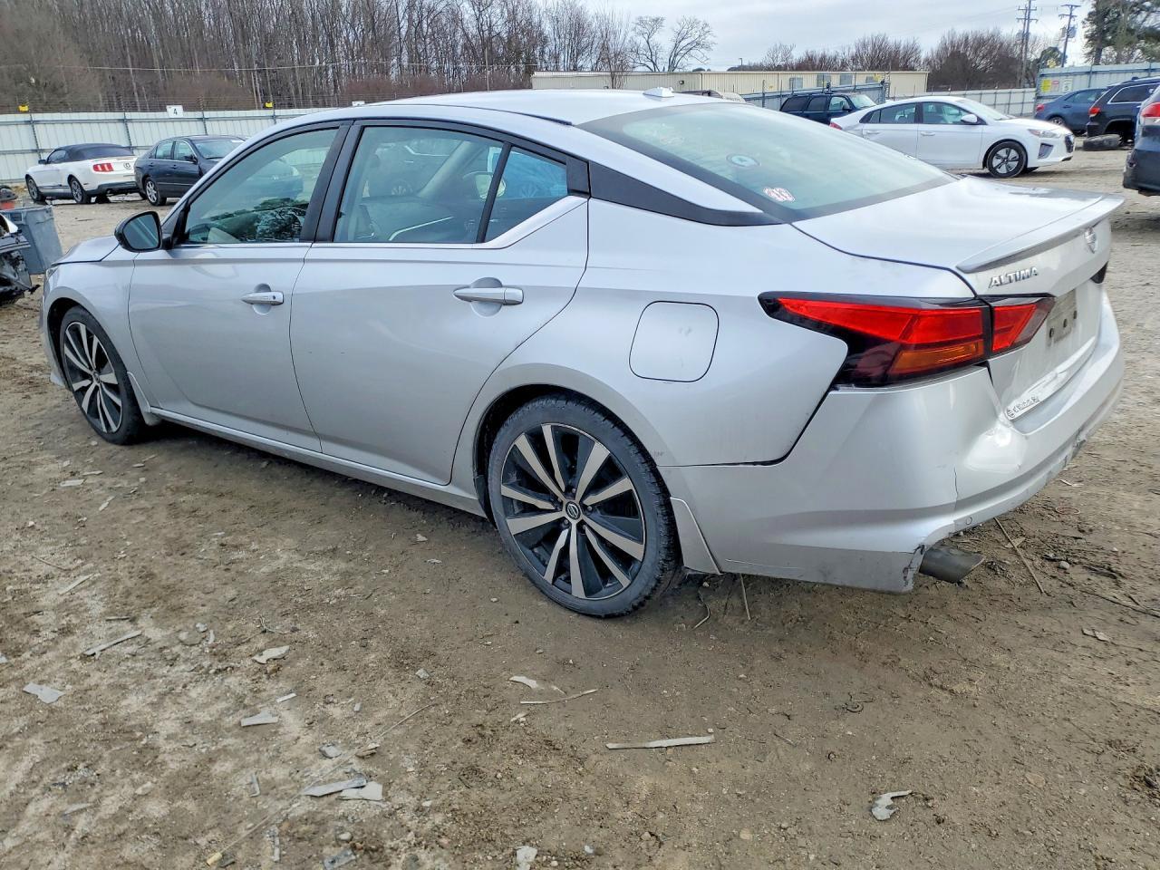 2020 Nissan Altima sr