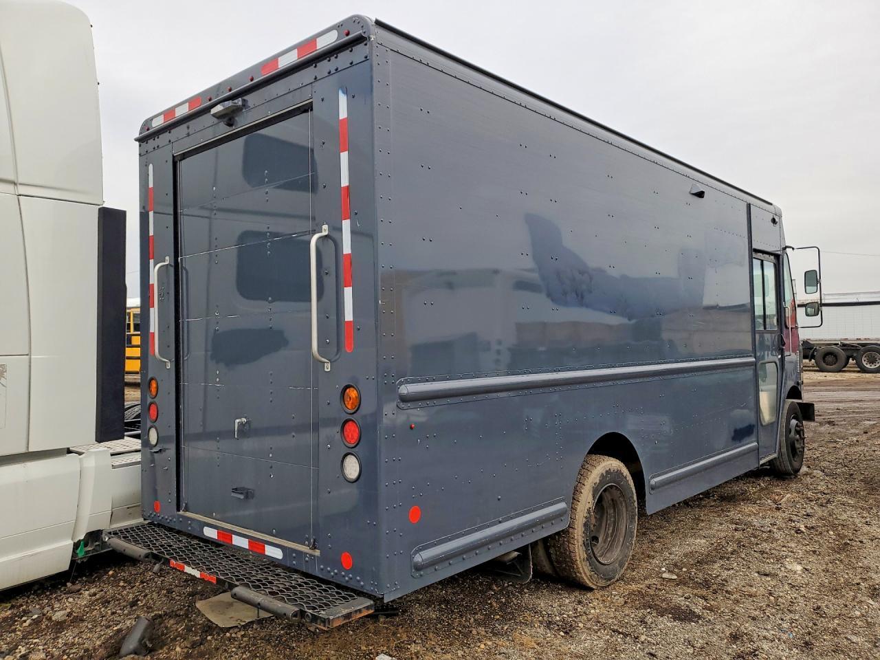 2021 Freightliner Chassis M Line WALK-IN Van