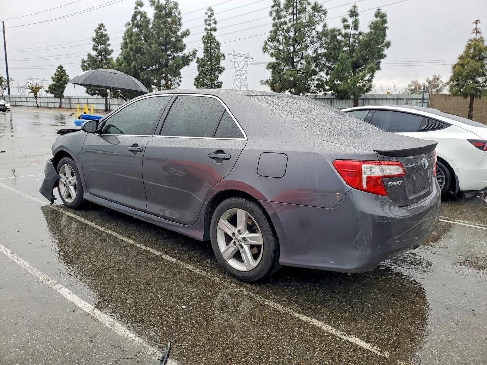 2013 Toyota Camry l