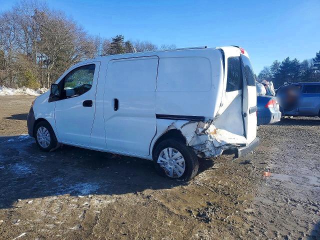 2013 Niss NV200