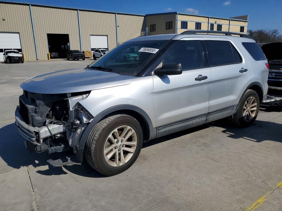 2015 Ford Explorer
