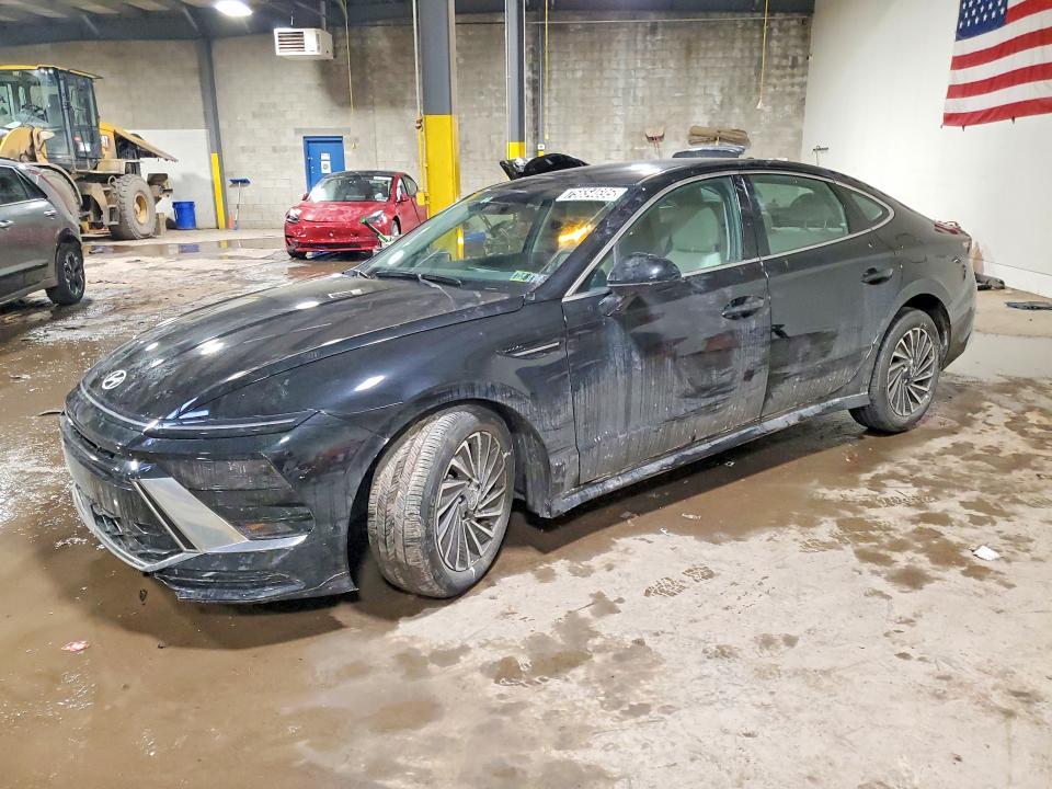 2025 Hyundai Sonata Hybrid