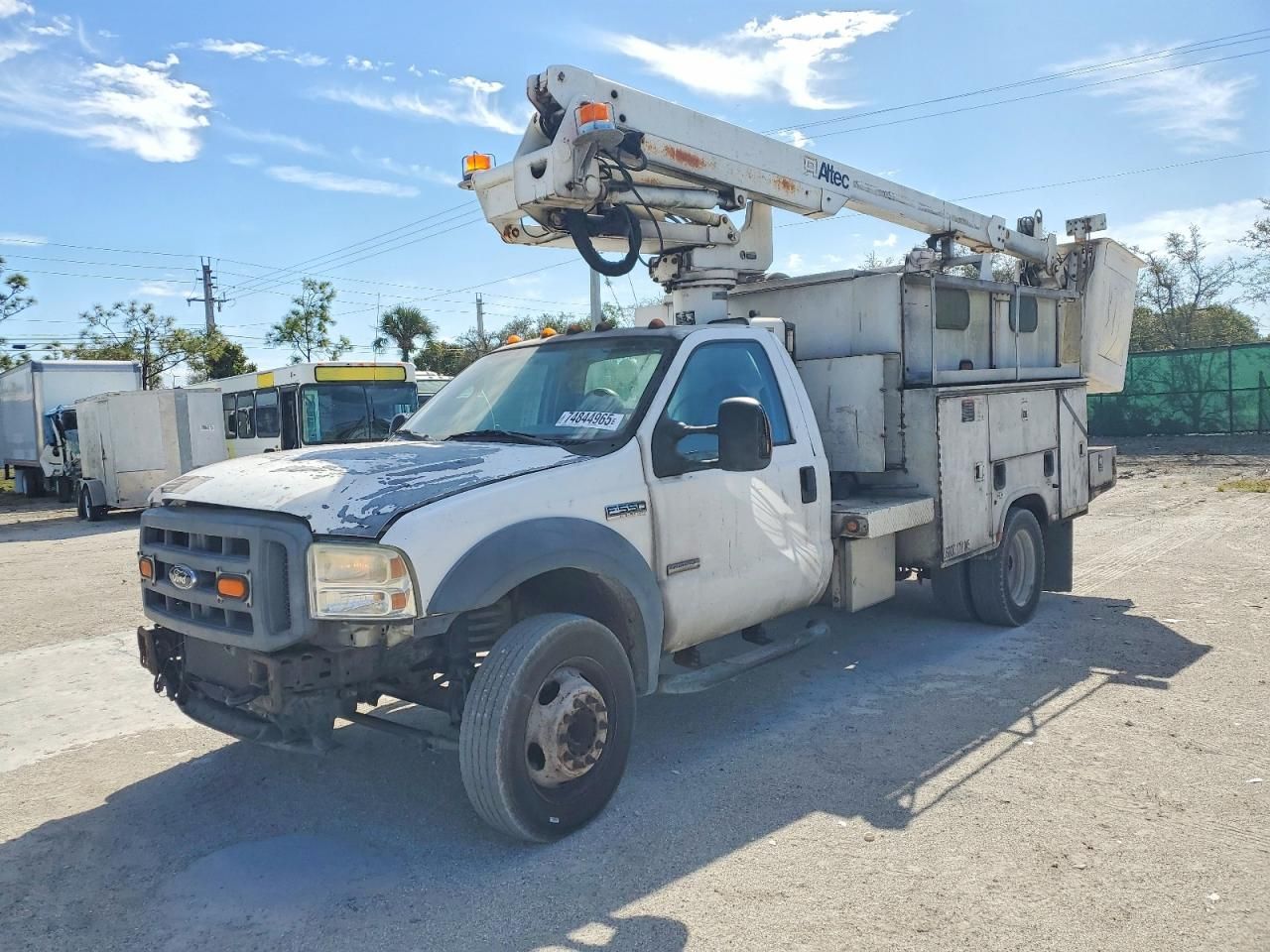 2005 Ford F550 Super Duty Bucket Truck