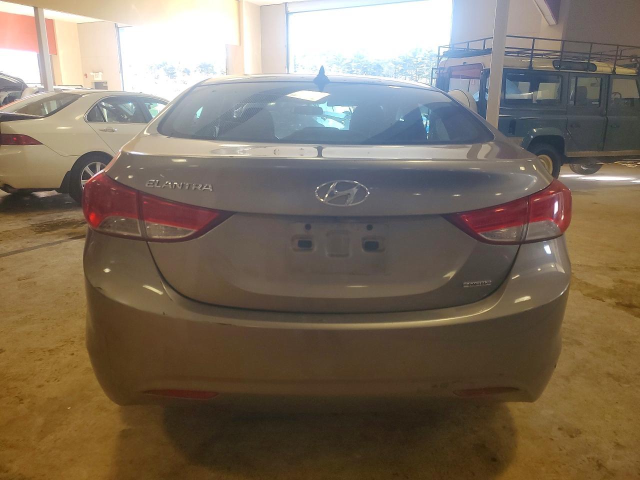 2011 Hyundai Elantra gls