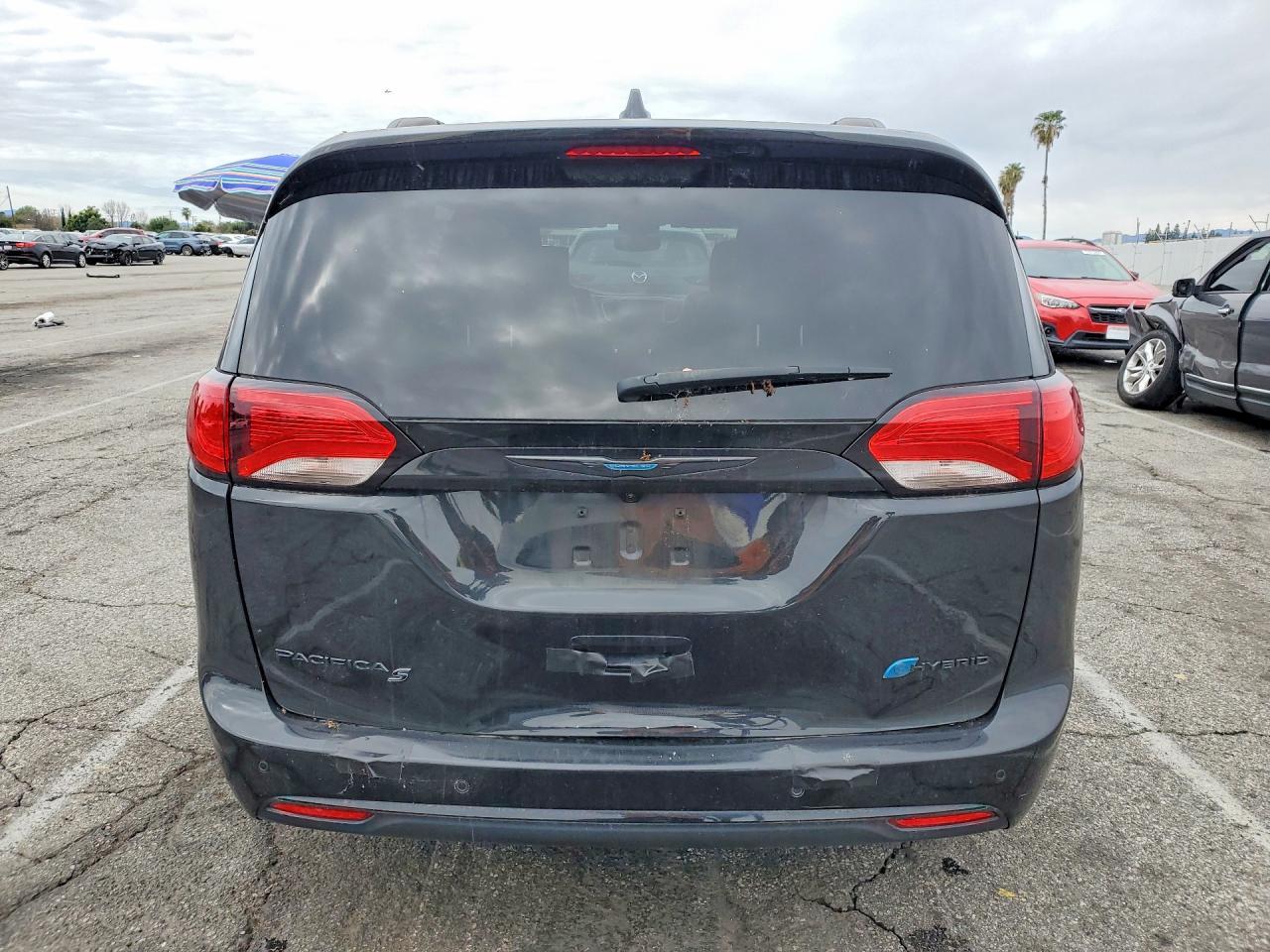 2020 Chrysler Pacifica Hybrid Limited
